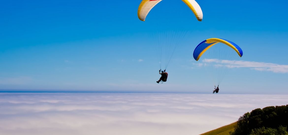 5 Awesome Paragliding Destinations in India