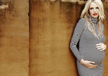 Maternity-fashion