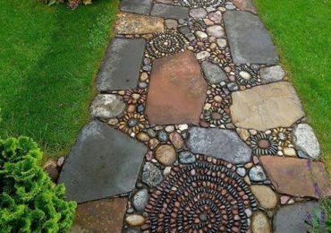 garden-pebble-stone-paths-13