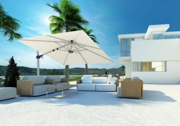 The Advantages Of Using A Cantilever Parasol