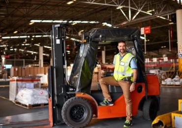 What Many People Overlook When Buying a Forklift