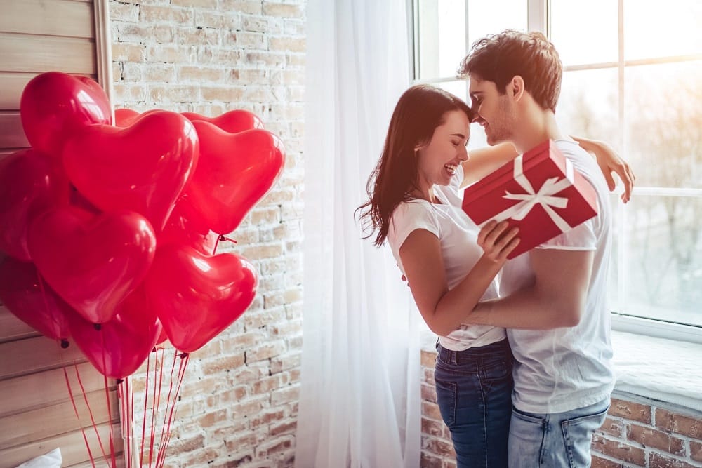 Valentines Day Gifts For Your Partner, Valentine's Day Gifts For Couples