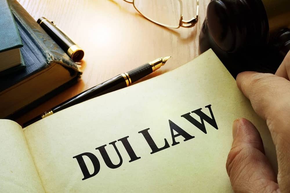 Understanding the Process of Working With a Criminal DUI Lawyer